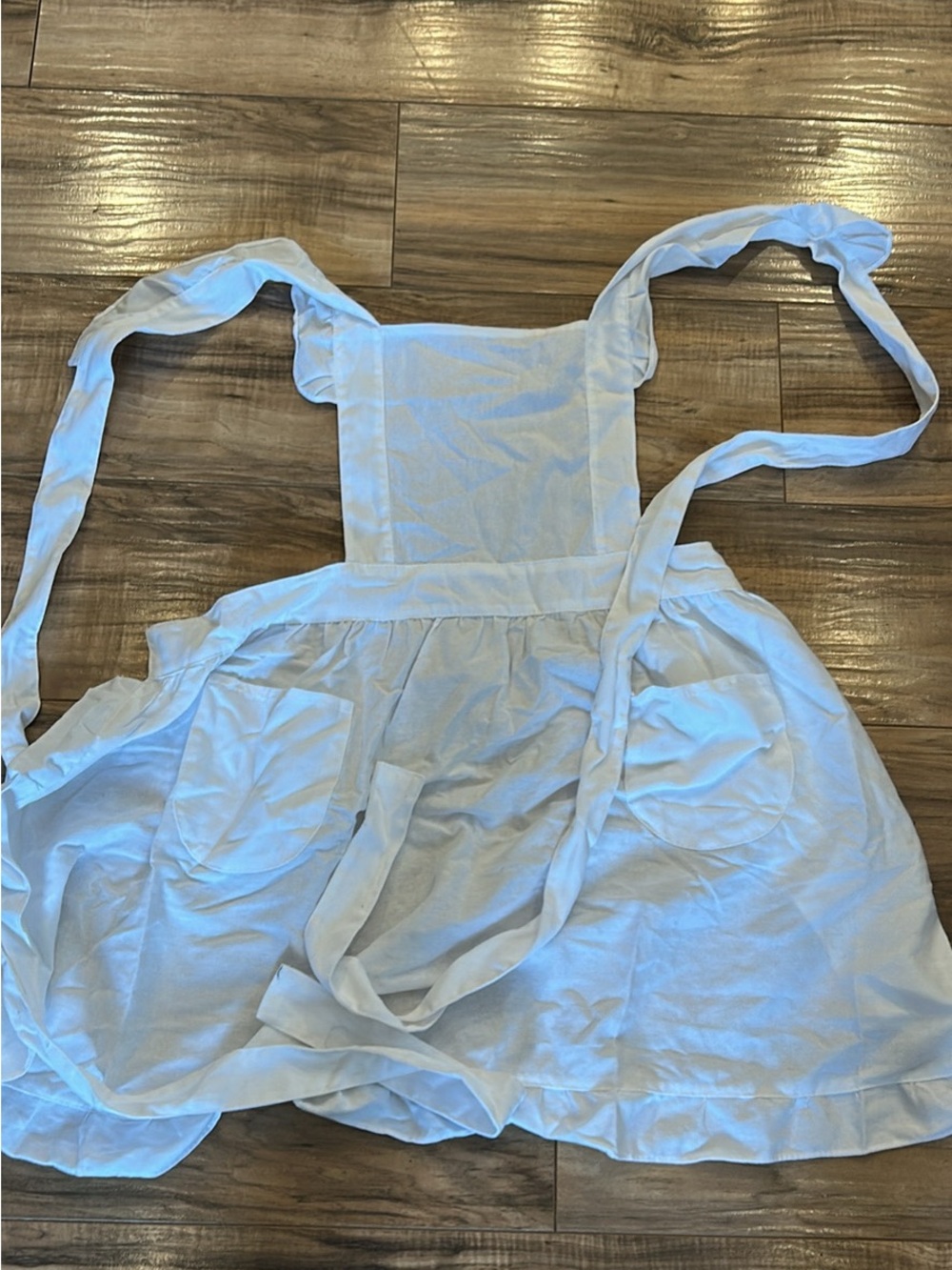 Women's White Pinafore Apron Skirt - Classic Versatile Style